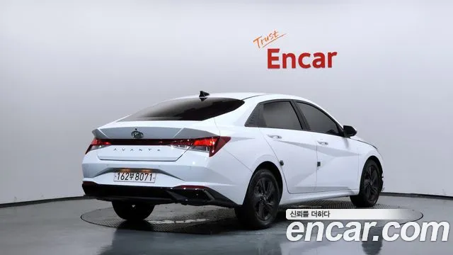 Hyundai AVANTE Avante (CN7) — Фото автомобиля 2
