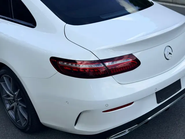 Mercedes-Benz E-Class — Фото автомобиля 16