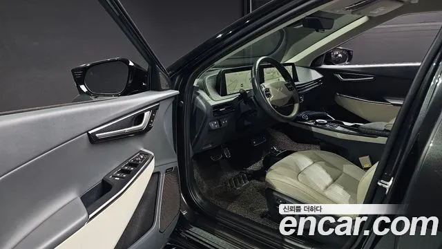 Kia EV6 — Фото автомобиля 15