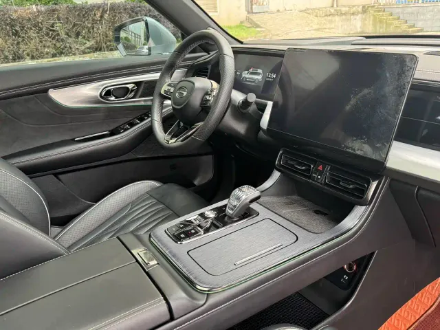 GAC Trumpchi Trumpchi GS8 2022 Dual Engine Series 2.0TM 4WD Flagship Edition (6-Seater) — Фото автомобиля 8