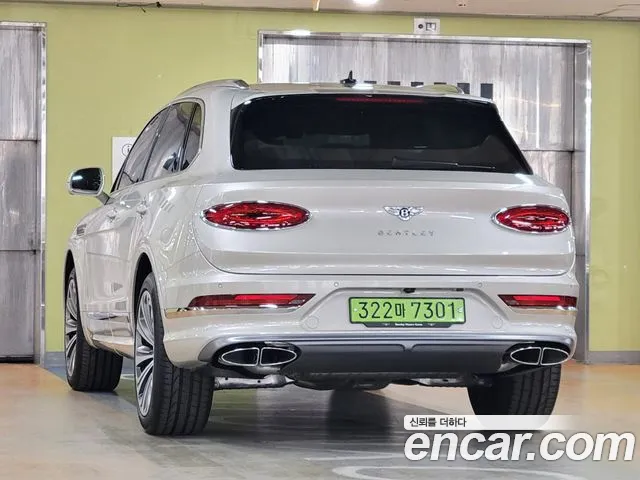 Bentley Bentayga Bentayga 4.0 V8 Atelier Edition — Фото автомобиля 5