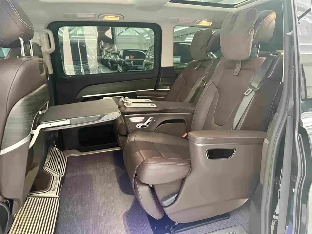 Mercedes-Benz V-Class — Фото автомобиля 13