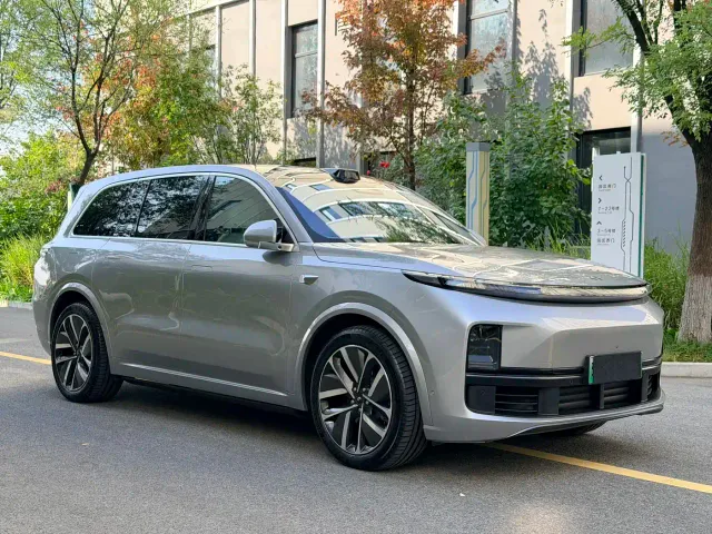 Li Auto L9 — Фото автомобиля 3