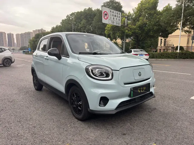 Leapmotor T03 — Фото автомобиля 3
