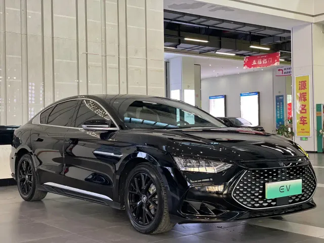 BYD Han — Фото автомобиля 3