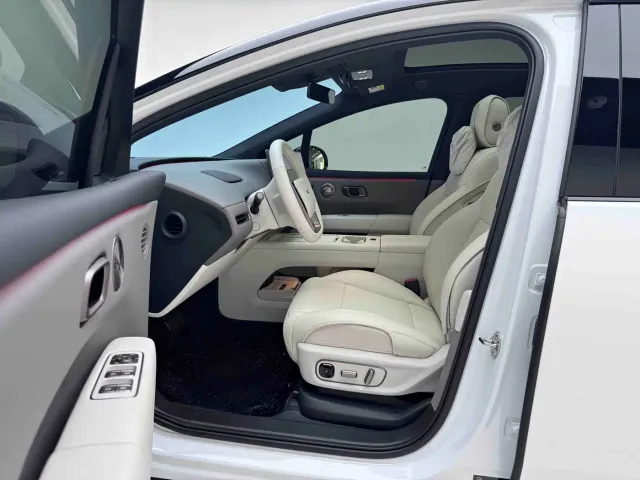 Li Auto i6 — Фото автомобиля 8