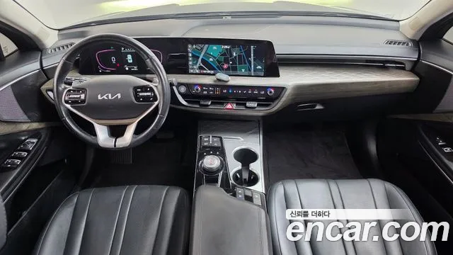 Kia K8 — Фото автомобиля 10