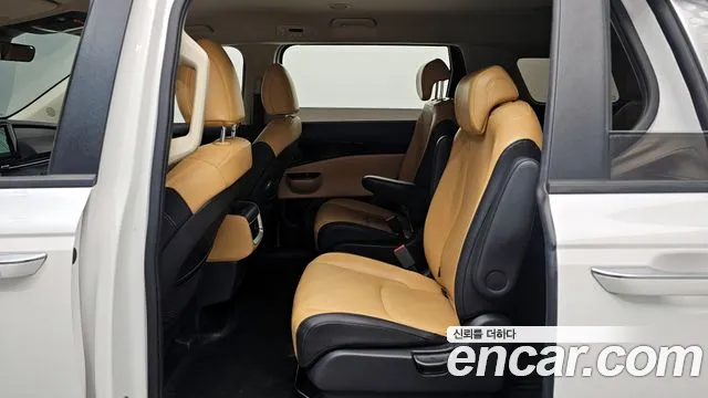 Kia Canival Carnival 4 поколение Бензин 9 мест Prestige — Фото автомобиля 12