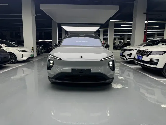 Nio ES6 — Фото автомобиля 2