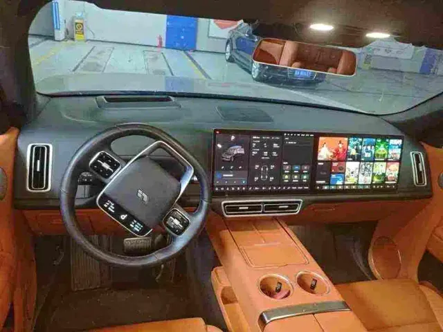 Li Auto L9 — Фото автомобиля 9