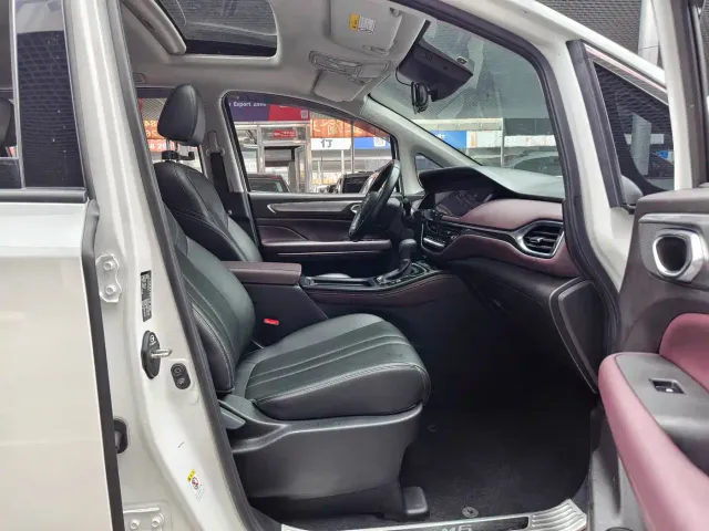 GAC Trumpchi M6 — Фото автомобиля 19