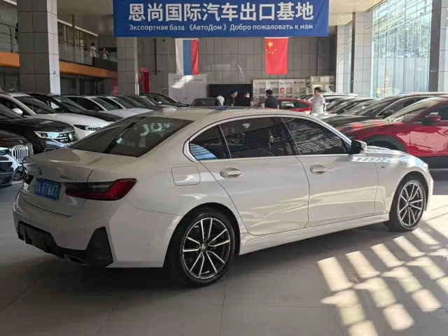 BMW 3 Series — Фото автомобиля 3