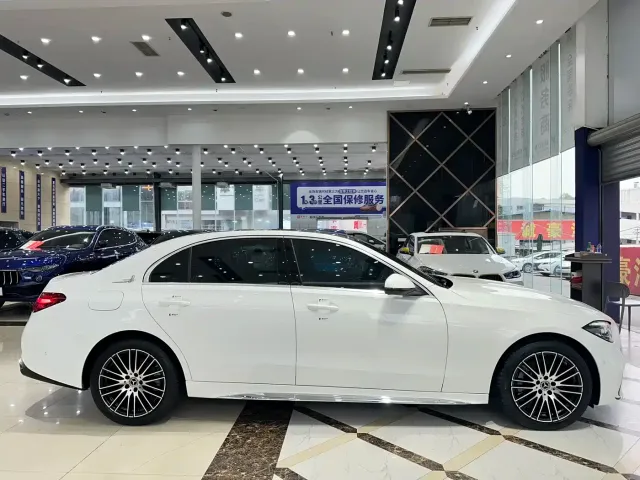 Mercedes-Benz C-Class — Фото автомобиля 18