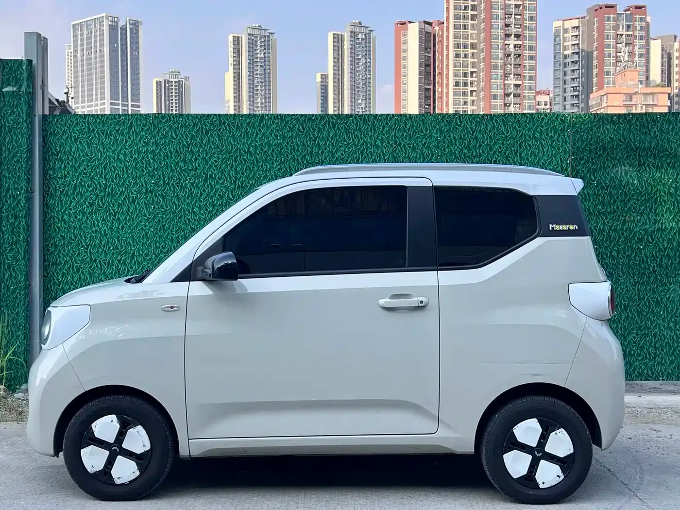Wuling Motors Hongguang MINIEV 2024 3rd Gen 215km Advanced — Фото автомобиля 7