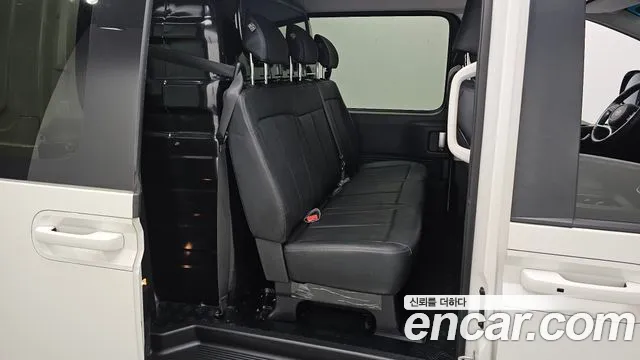 Hyundai Staria Staria — Фото автомобиля 12