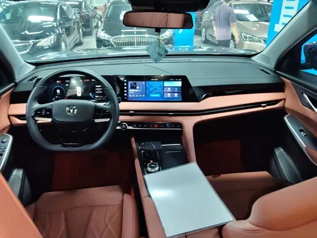 Changan CS75 Plus — Фото автомобиля 9