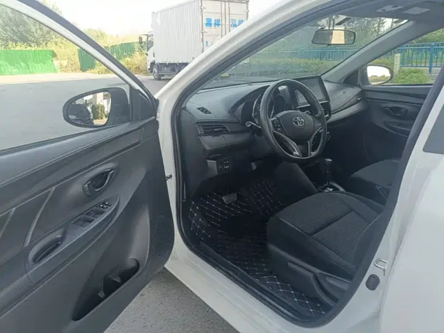 Toyota Vios — Фото автомобиля 15