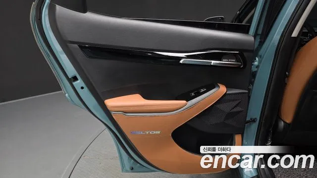 Kia Seltos Бензин 1.6 турбо 2WD — Фото автомобиля 5