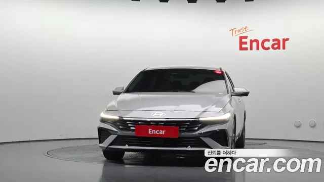 Hyundai Avante CN7 — Фото автомобиля 3