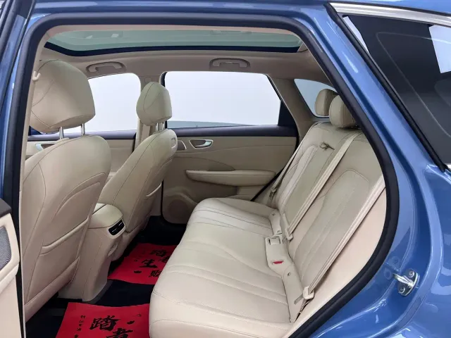 Shangjie SUV — Фото автомобиля 16