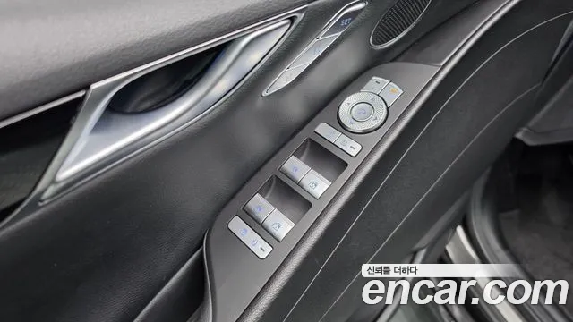 Genesis G80 Бензин 2.5 турбо AWD — Фото автомобиля 16
