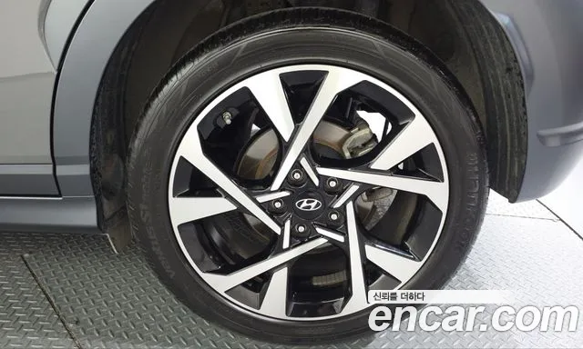 Hyundai Kona — Фото автомобиля 6
