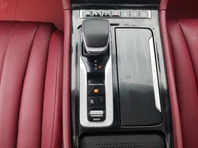 Hongqi H5 PHEV — Фото автомобиля 16