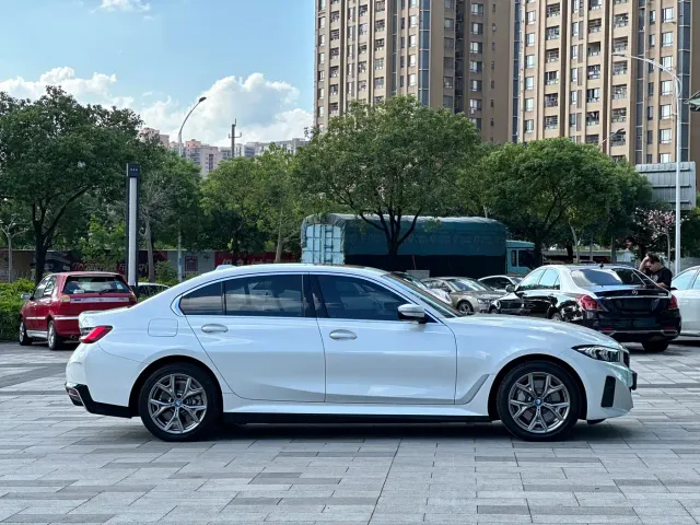 BMW i3 — Фото автомобиля 13
