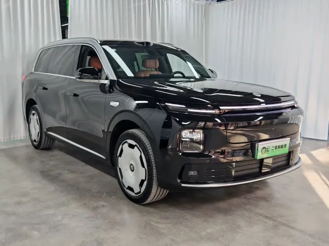 Leapmotor D Series — Фото автомобиля 3