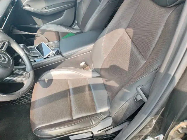 Mazda Axela — Фото автомобиля 14