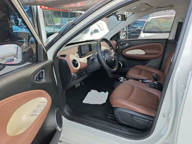 Wuling Bingo — Фото автомобиля 15