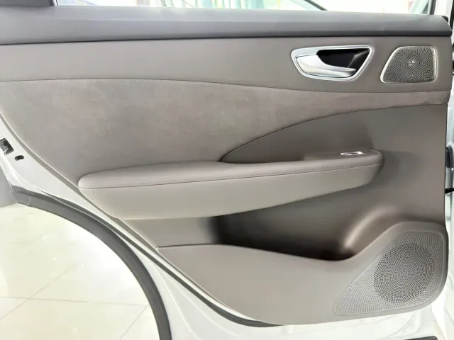 Shangjie SUV — Фото автомобиля 10
