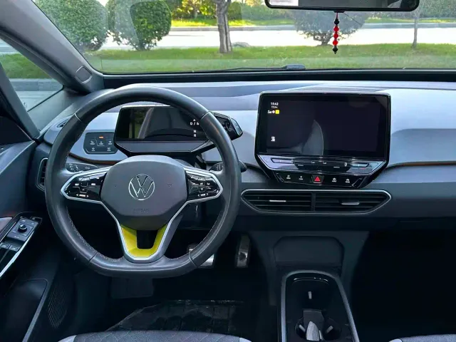 Volkswagen ID.3 — Фото автомобиля 12