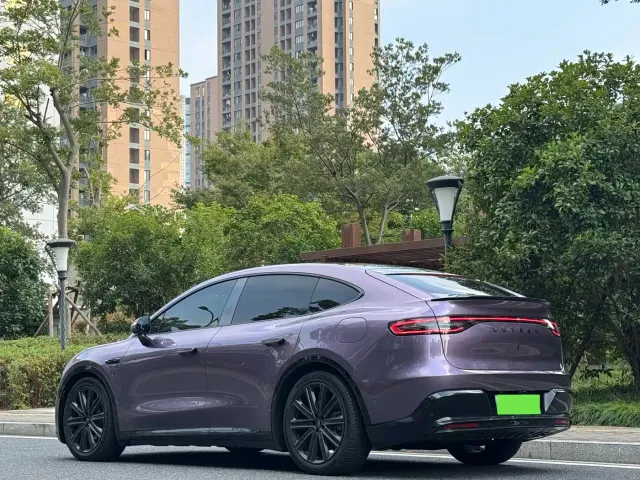 Zhijie Luxeed R7 2026 Range Extender Max+ — Фото автомобиля 11