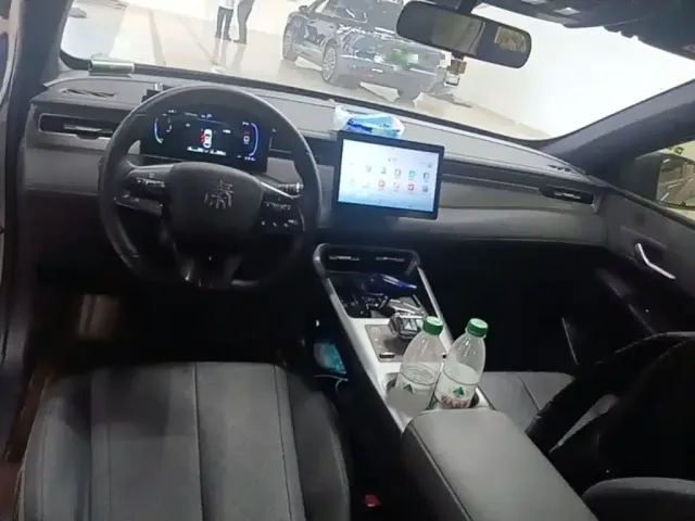 BYD Qin PLUS — Фото автомобиля 9