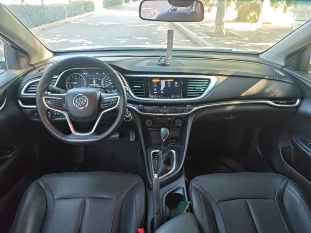 Buick Excelle — Фото автомобиля 9