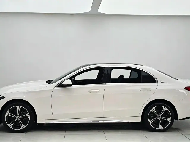 Mercedes-Benz C-Class — Фото автомобиля 6
