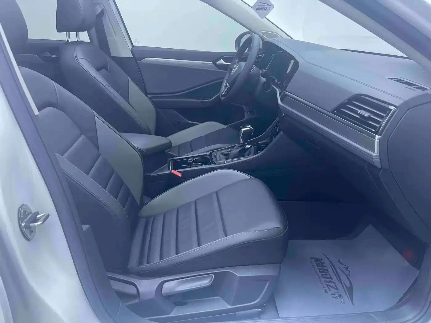Volkswagen Sagitar 2022 280TSI DSG Surpassing Edition — Фото автомобиля 15
