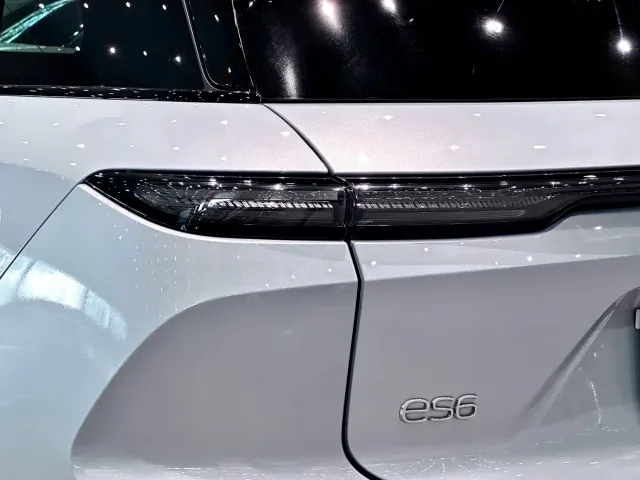 Nio ES6 — Фото автомобиля 6