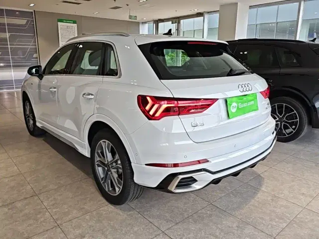 Audi Q3 — Фото автомобиля 4