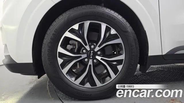 Kia Canival Carnival 4 поколение Бензин 11 мест Prestige — Фото автомобиля 5