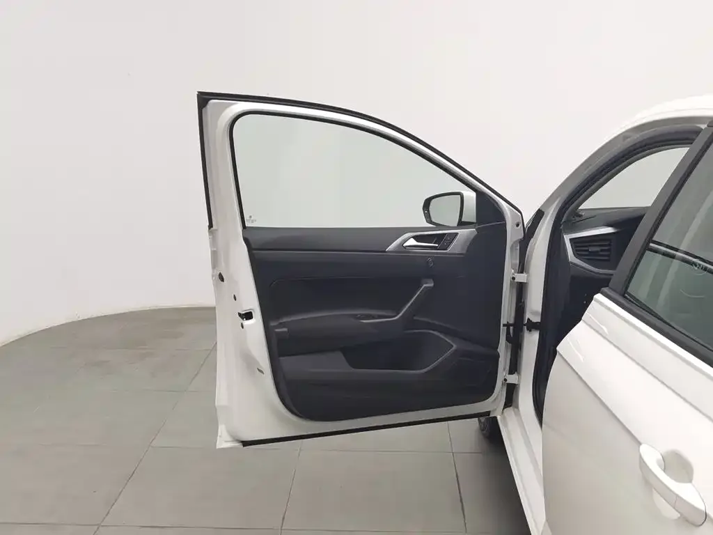 Volkswagen Polo 2021 Plus 1.5L Automatic Panorama Enjoyment Edition — Фото автомобиля 8