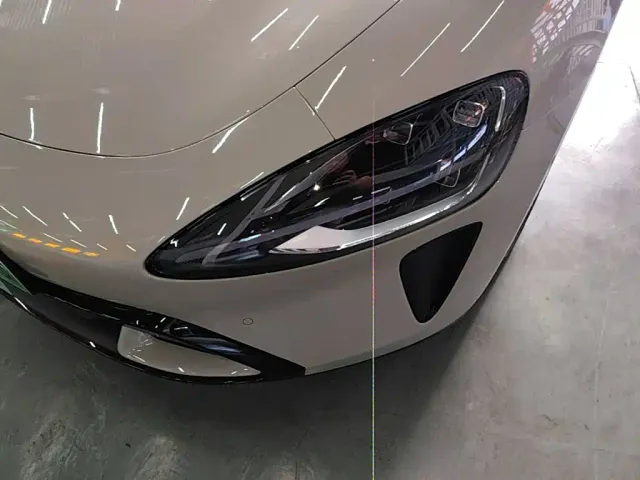 Xiaomi SU7 — Фото автомобиля 23