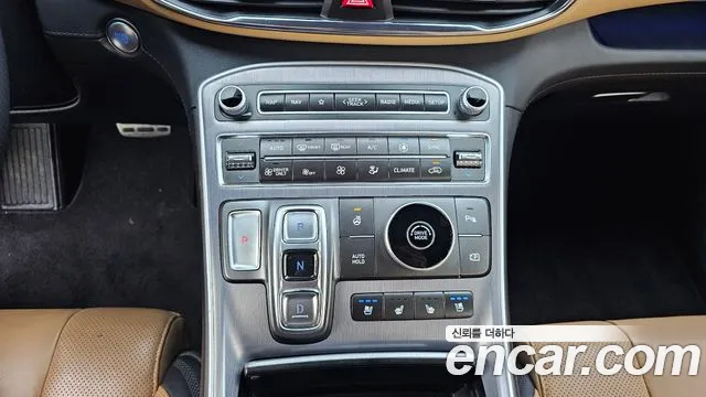 Hyundai Santa Fe — Фото автомобиля 12