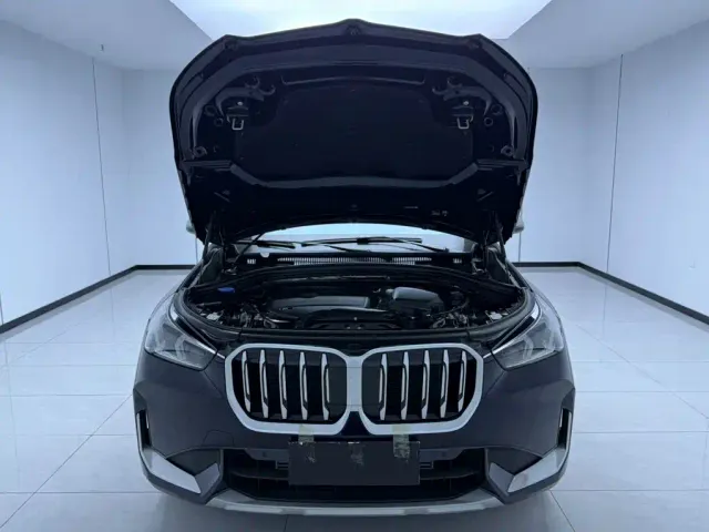 BMW X1 — Фото автомобиля 7