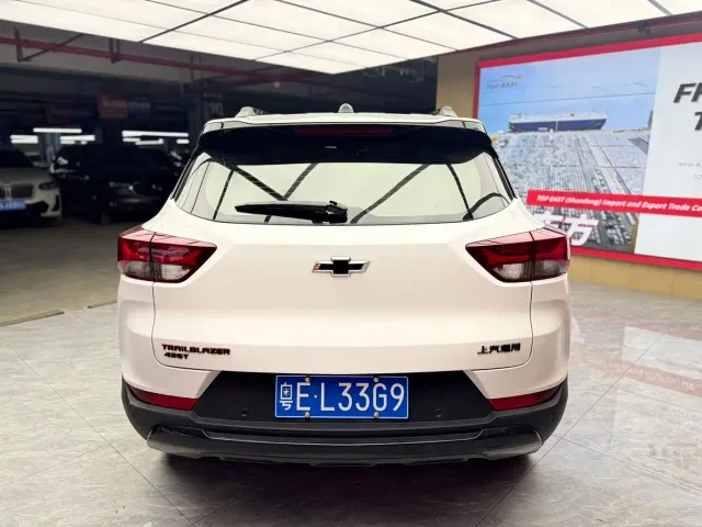 Chevrolet Trailblazer — Фото автомобиля 6