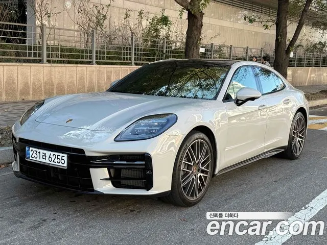 Porsche Panamera — Фото автомобиля 2