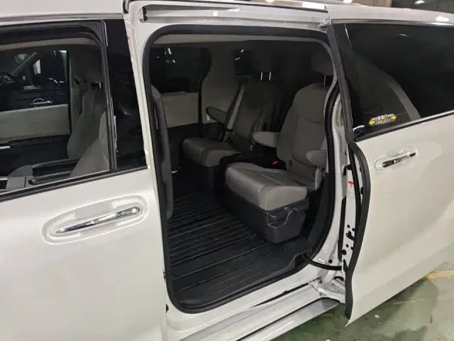 Toyota Granvia — Фото автомобиля 5