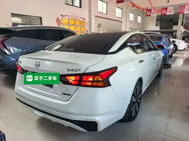 Nissan Teana — Фото автомобиля 6