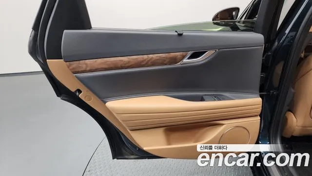 Genesis G80 Бензин 2.5 турбо 2WD — Фото автомобиля 17